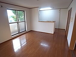 阪急伊丹線 新伊丹駅 徒歩4分の賃貸マンション 3階2LDKのリビング/ダイニング