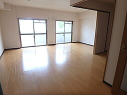 阪急伊丹線 新伊丹駅 徒歩5分の賃貸マンション 1階2LDKのリビング/ダイニング