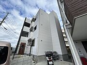 西新町駅より徒歩20分 3階 築3年の賃貸物件