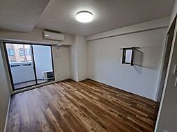 ONLYONE池田新町 301 3階1LDKのリビング/ダイニング