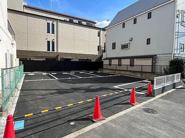 17 / 28