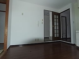 モン・スフェール・リュウ 203 2階2DKのリビング/ダイニング