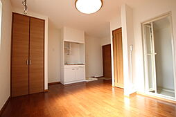 マスターズ西長洲 202 2階ワンルームのリビング/ダイニング