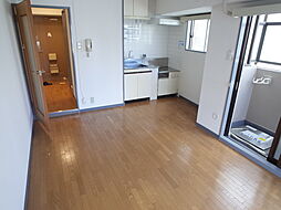 グローバル湊川ハイツ 403 4階ワンルームのリビング/ダイニング