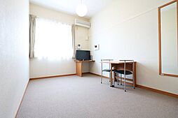 レオパレス北野坂 201 2階1Kのリビング/ダイニング