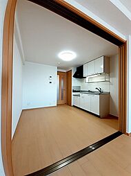 コン・タント・アモーレ 502 5階1DKのリビング/ダイニング