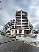 明石駅よりバス27分 徒歩5分 6階 築23年10ヶ月の賃貸物件