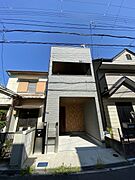 武庫之荘駅より徒歩15分 築3年4ヶ月 3階建の賃貸物件