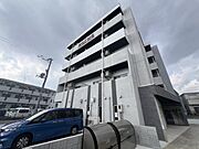 伊丹駅より徒歩13分 3階 築1年6ヶ月の賃貸物件