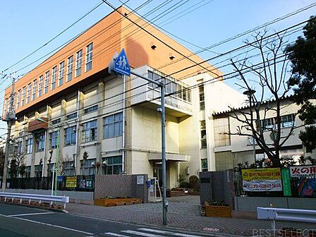 川口市立上青木南小学校 390m