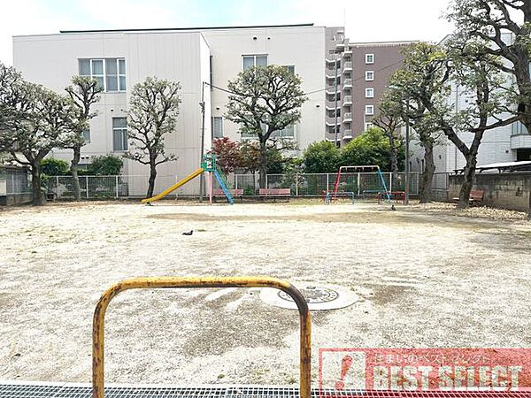 幸町2丁目公園 130m