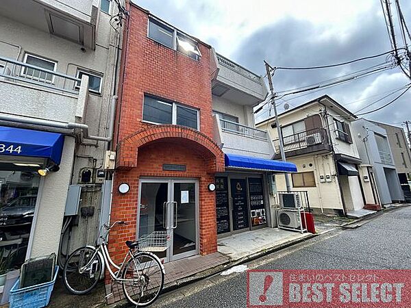 公園や広場が近く、子育て世代のご家族にもオススメの住環境です。