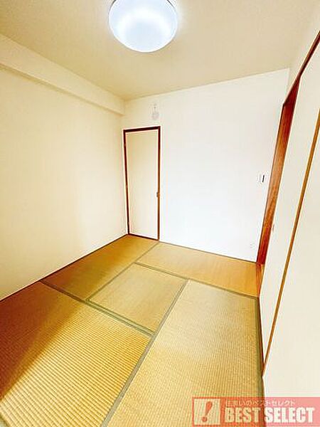 和室約4.5帖は客間やキッズスペースにも活用可能です。