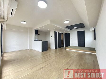 LDK約21.11帖は家具やインテリアも自由自在です。どんなお部屋にするか考えるのも楽しみの一つですね。