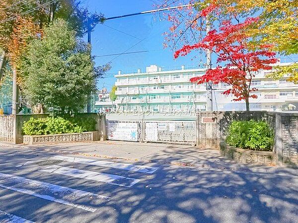 さいたま市立岸町小学校 岸町小学校　徒歩5分 400m