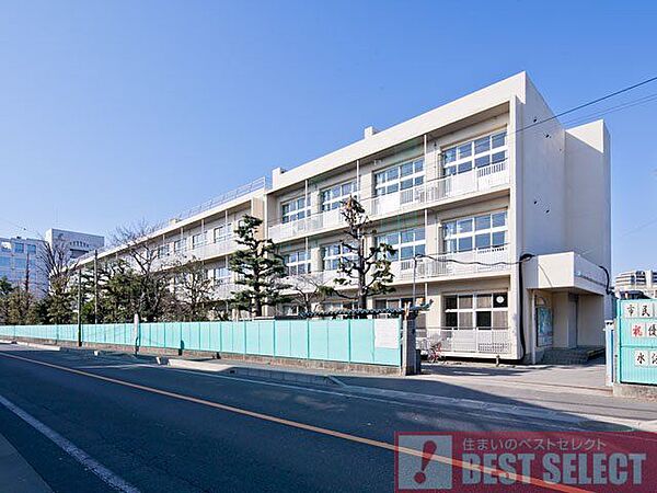 川口市立十二月田中学校 370m