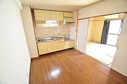 グリーンマンションMORI 202 2階2DKのリビング/ダイニング