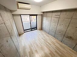 クリスタル昭和 6階1Kのリビング/ダイニング