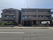 甲子園口駅より徒歩14分 1階 築28年の賃貸物件