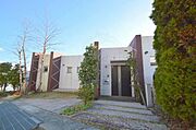 甲陽園駅より徒歩6分 築17年6ヶ月 3階建の賃貸物件