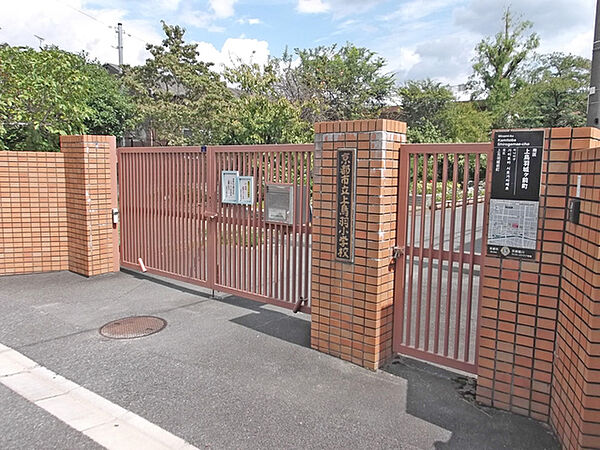 京都市立上鳥羽小学校