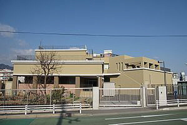 画像21:夢の丘小学校（486m）