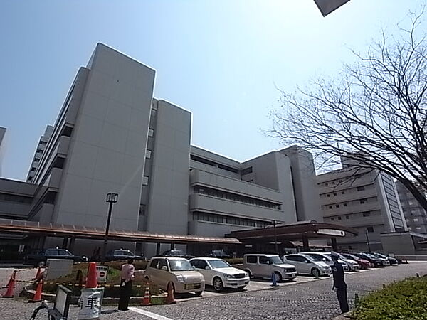 画像18:神戸大医学部付属病院（624m）