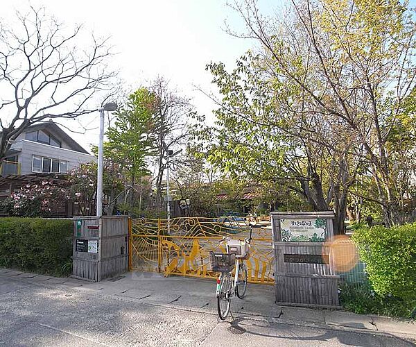 画像30:たかつかさ保育園まで94m 大将軍の静かな環境の保育園。