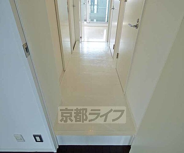 画像15:綺麗な廊下です。