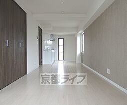 JR山陰本線 二条駅 徒歩17分の賃貸マンション 5階ワンルームのリビング/ダイニング