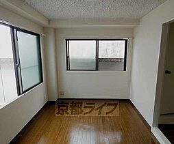 プチシャトー鴨川 4C 4階1Kのリビング/ダイニング