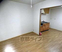 カーサ・ビアーレ 1階3DKのリビング/ダイニング