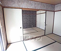 ヴィラージュ岩倉 2階2LDKのリビング/ダイニング