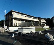 木幡駅より徒歩11分 1階 築8年7ヶ月の賃貸物件