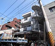 今出川駅より徒歩10分 3階 築40年2ヶ月の賃貸物件