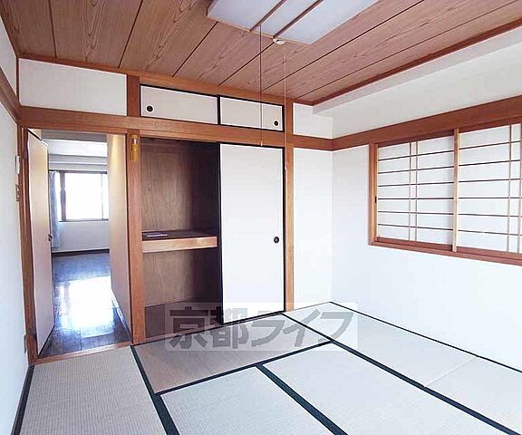 寝室