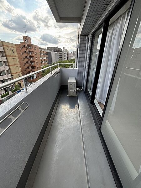 バルコニーを拡大表示