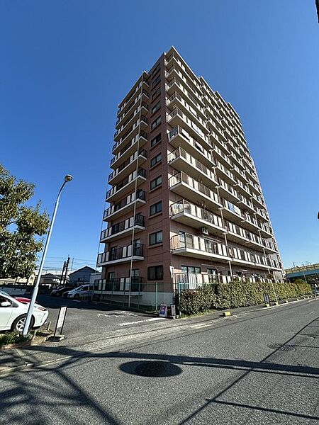 apartment 埼玉県久喜市古久喜
地図を見る