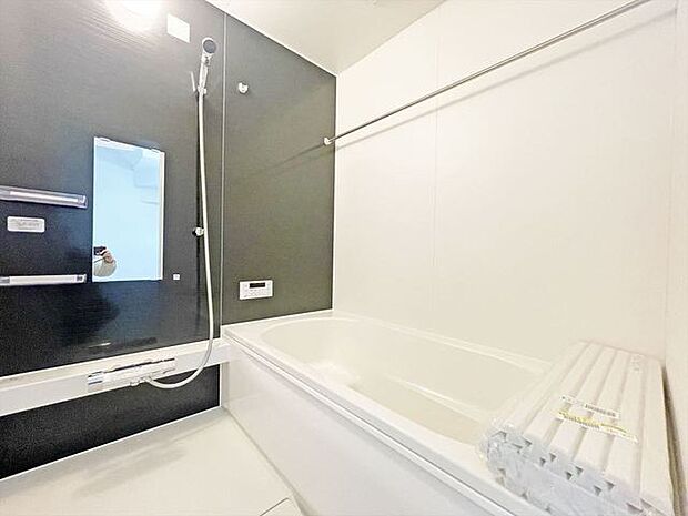 1坪広さを設けた浴室でゆったりバスタイム。 