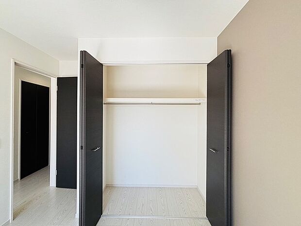 ご家族の思い出も大切にしまっておけるたっぷり収納。