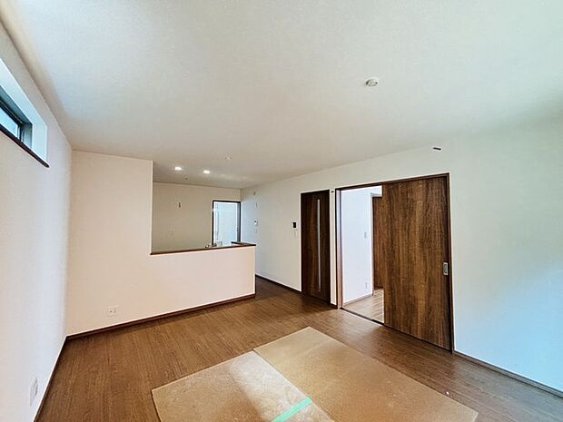 家族が自然に集りそうな広さが魅力のLDK。