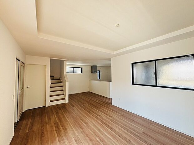 家族が自然に集りそうな広さが魅力のLDK。