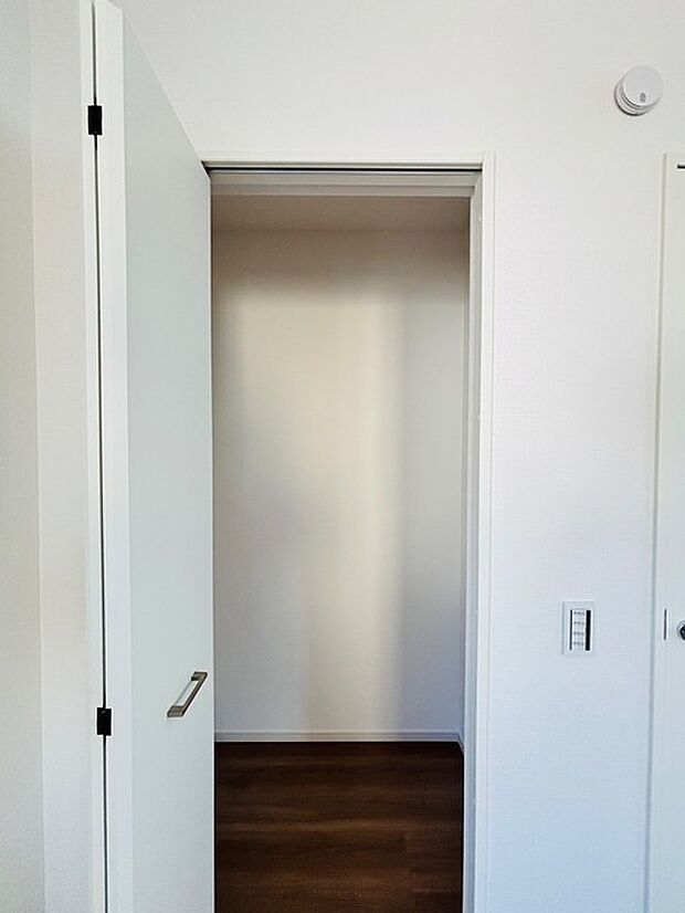 ご家族の思い出も大切にしまっておけるたっぷり収納。 