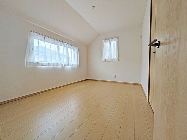 子供部屋には丁度良い洋室。サイズは6帖。