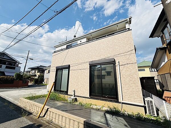 風通し・日当たりに優れる角地。開放感をお楽しみください。