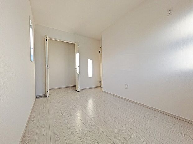 部屋ごとに設けた収納は、住みやすさへのこだわり。