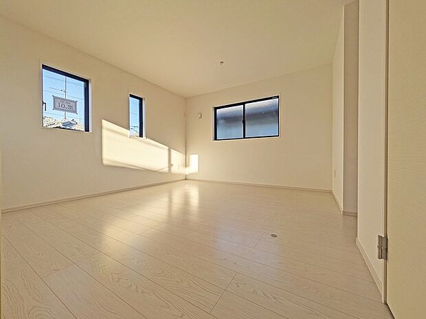 完成済み、実物をじっくりチェックできます。  