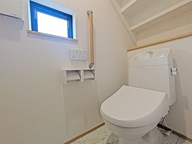 新築戸建てなら今や標準装備は当たり前。気持ちいいウォシュレット機能。