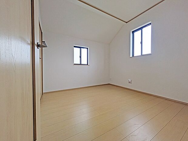 この部屋だれの部屋にしようかな、なんて会話を現地で楽しんでください。