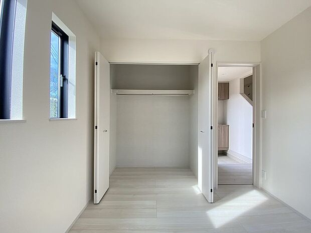 ご家族の思い出も大切にしまっておけるたっぷり収納。 